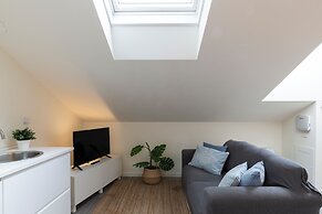 notaMi - Bright Attic M4 - 2 Bedrooms