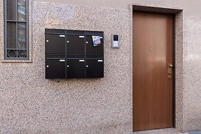 notaMi - Bright Attic M4 - 2 Bedrooms