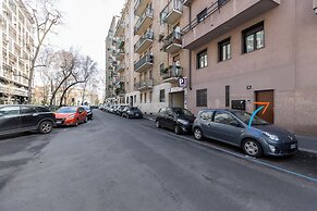 notaMi - Bright Attic M4 - 2 Bedrooms