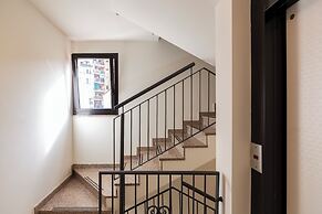 notaMi - Bright Attic M4 - 2 Bedrooms