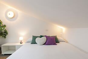notaMi - Bright Attic M4 - 2 Bedrooms