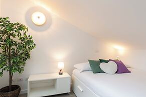 notaMi - Bright Attic M4 - 2 Bedrooms