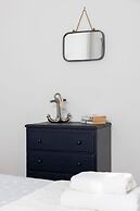 Charming Seaside Cottage - 5-min Walk to Beach