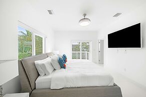 Azul Paradise - Waterfront - Heated Pool - Dock