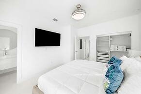 Azul Paradise - Waterfront - Heated Pool - Dock