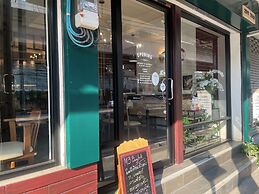 M3 Bangkok Bake & Bed