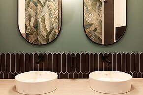 Ibis Budget Hotel Berlin Airport - Neueröffnung