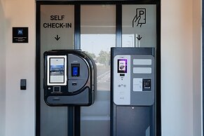 Ibis Budget Hotel Berlin Airport - Neueröffnung