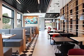 Ibis Hotel Berlin Airport - Neueröffnung