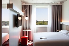 Ibis Hotel Berlin Airport - Neueröffnung