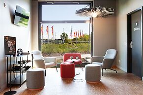 Ibis Hotel Berlin Airport - Neueröffnung