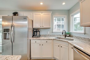 Walk to Shore: Multi-deck Townhome in Kure Beach!