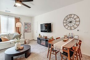 1 Mi to Dtwn Flagstaff: Condo w/ 2 Balconies!