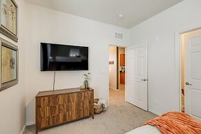 1 Mi to Dtwn Flagstaff: Condo w/ 2 Balconies!