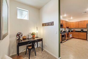 1 Mi to Dtwn Flagstaff: Condo w/ 2 Balconies!