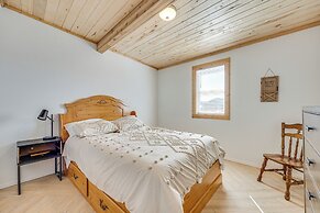 Mountain Views: Peaceful Aguilar Getaway!