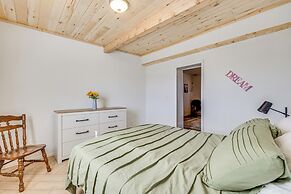 Mountain Views: Peaceful Aguilar Getaway!