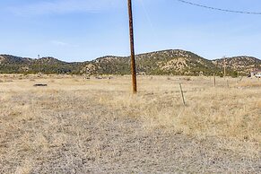 Mountain Views: Peaceful Aguilar Getaway!