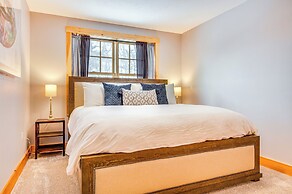 6 Mi to Lake Winnipesaukee: New Hampshire Home