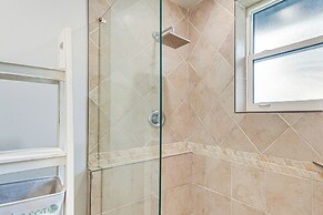 2 Mi to Ocean: Daytona Beach Hideaway!