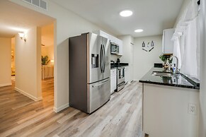 10 Mi to Six Flags: Pet- & Family-friendly Retreat