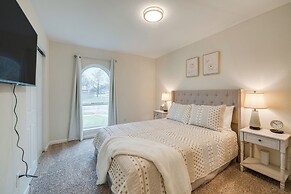 10 Mi to Six Flags: Pet- & Family-friendly Retreat