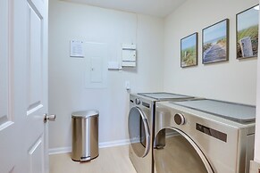 Waterfront Home on Dataw Island: Golf & Amenities!