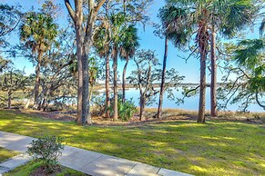 Waterfront Home on Dataw Island: Golf & Amenities!
