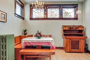 Close to Lake Superior: Walkable Washburn Charmer!
