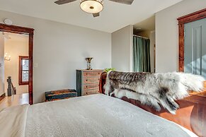 Close to Lake Superior: Walkable Washburn Charmer!