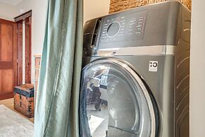 Close to Lake Superior: Walkable Washburn Charmer!