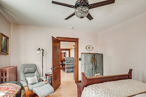 Close to Lake Superior: Walkable Washburn Charmer!