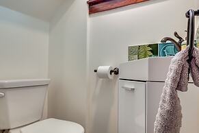 Close to Lake Superior: Walkable Washburn Charmer!