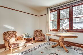 Close to Lake Superior: Walkable Washburn Charmer!