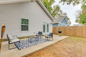 1 Mi to Dtwn: Pet-friendly Pensacola Getaway!