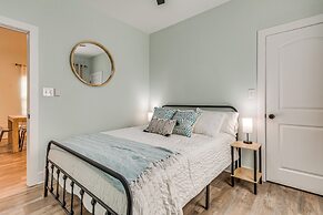 1 Mi to Dtwn: Pet-friendly Pensacola Getaway!