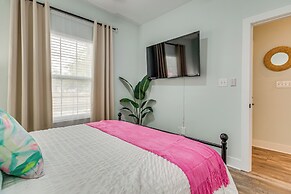 1 Mi to Dtwn: Pet-friendly Pensacola Getaway!