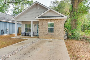 1 Mi to Dtwn: Pet-friendly Pensacola Getaway!