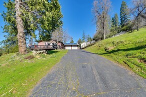 Near Hiking & Fishing: Tuolumne Cabin w/ Deck
