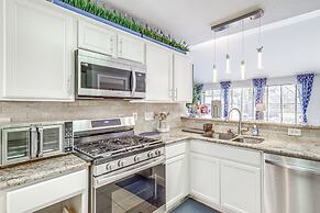 Swim & Unwind: Pet-friendly Home in Spring!