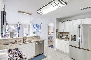 Swim & Unwind: Pet-friendly Home in Spring!