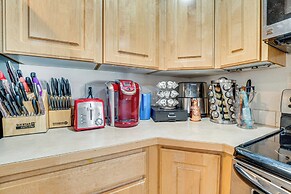 1 Mi to Moses Lake: Home w/ Private Yard & Hot Tub