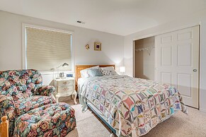 1 Mi to Moses Lake: Home w/ Private Yard & Hot Tub