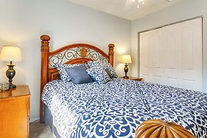 11 Mi to Isla Blanca Beach: Townhome w/ Lake Views