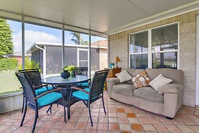 11 Mi to Isla Blanca Beach: Townhome w/ Lake Views