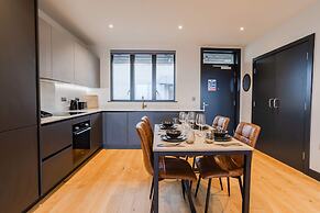 Marron Suite 2BR City Walks