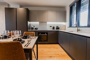 Marron Suite 2BR City Walks