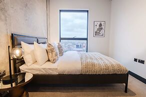 Marron Suite 2BR City Walks