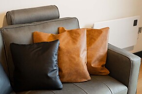 Marron Suite 2BR City Walks