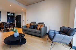 Marron Suite 2BR City Walks